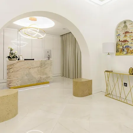 Mariazinha Charming ポルティマン