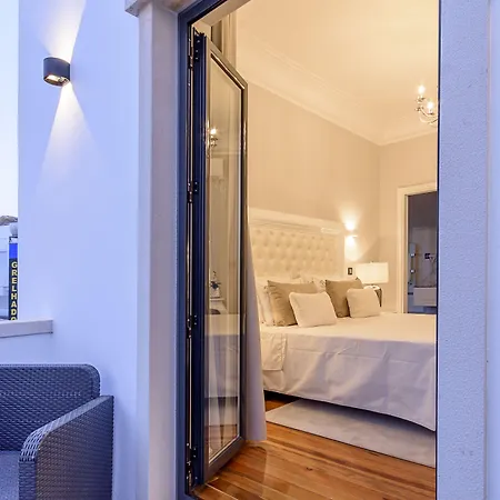 Mariazinha Charming 2*