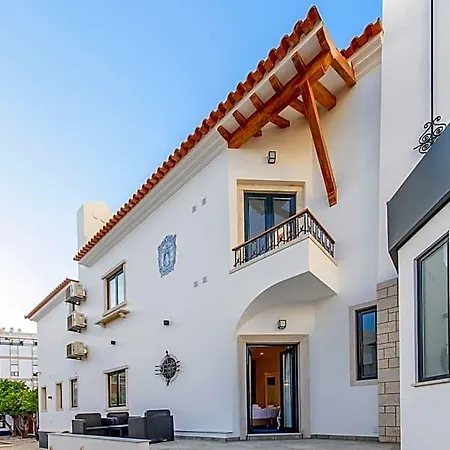 Hotel Mariazinha Charming 2*